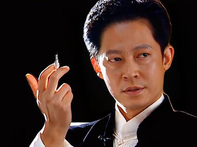 0家媒体封杀今58岁的王志文成配角且老到不敢认爱游戏app网站手机版曾对女记者吐口香糖遭3(图4)