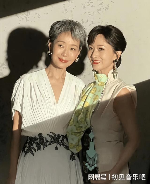 许仙30年后撒糖竟藏惊天秘密爱游戏爱体育神仙售后！白娘子(图5)